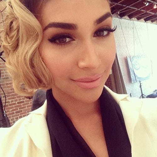 Chantel Jeffries taking a selfie