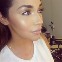 Chantel Jeffries taking a selfie