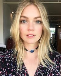Lindsay Ellingson taking a selfie