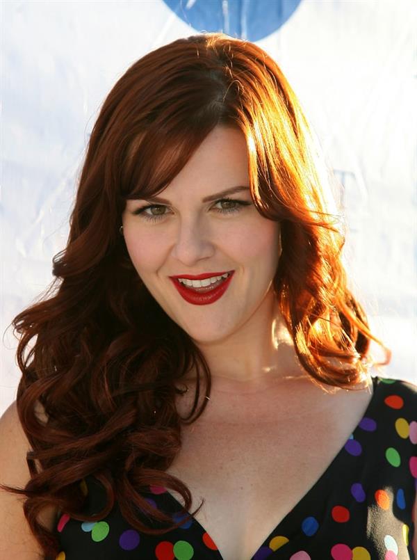 Sara Rue