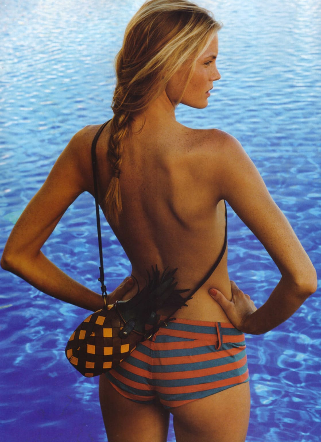 Mini Andén in a bikini - ass