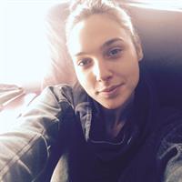 Gal Gadot taking a selfie