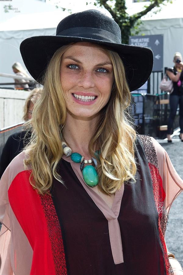 Angela Lindvall