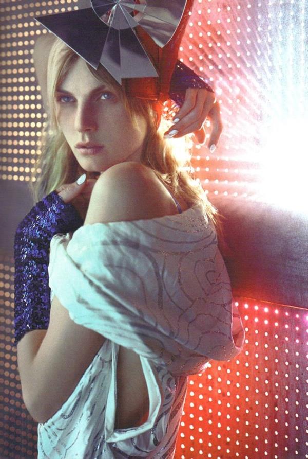 Angela Lindvall