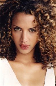 Noémie Lenoir