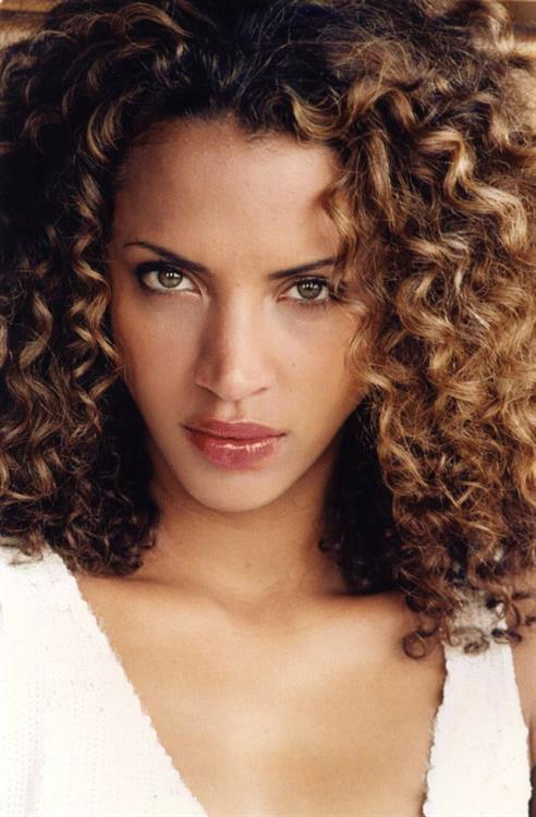 Noémie Lenoir