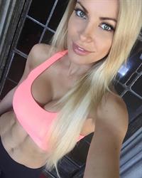 Crystal Harris taking a selfie