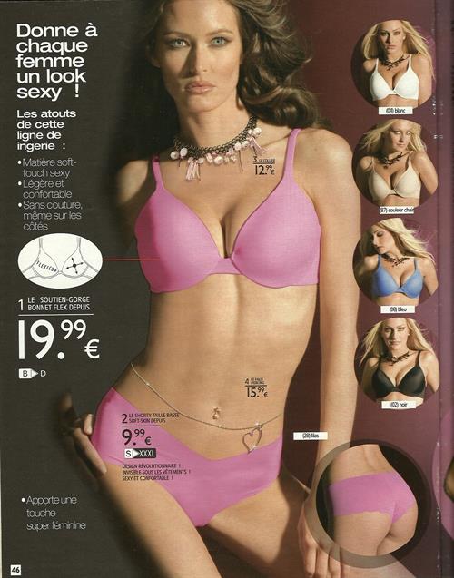 Nikkala Stott in lingerie