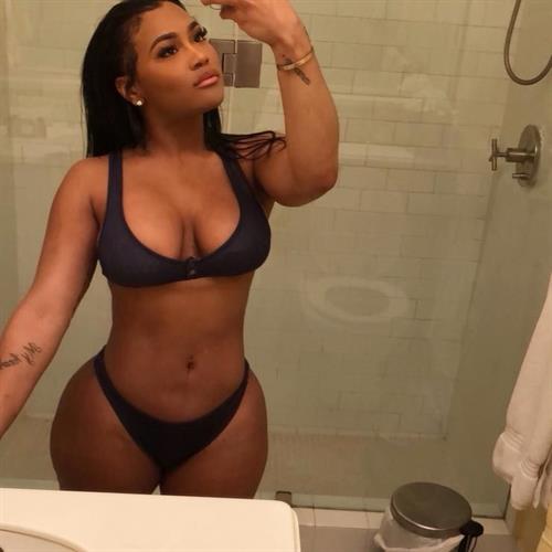 Lira Mercer in a bikini