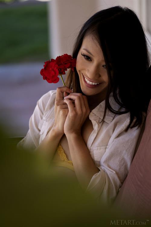 Jasmine Grey (Filipina) Pictures Jasmine Grey in yellow Lingerie