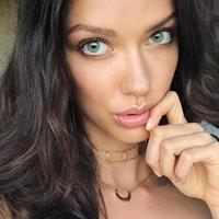 Anna-Christina Schwartz taking a selfie