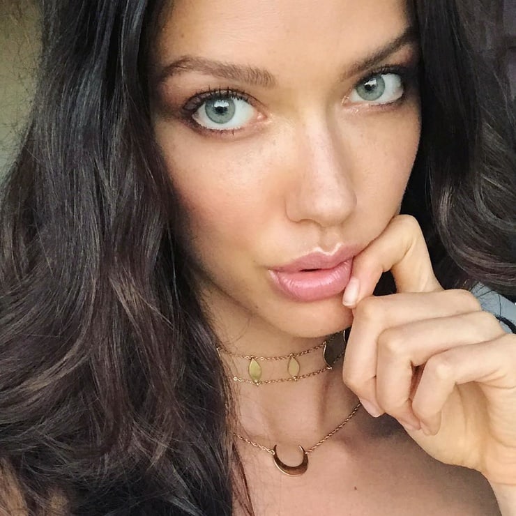 Anna-Christina Schwartz taking a selfie