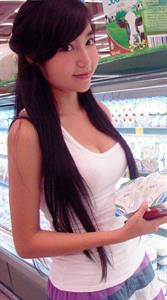 Elly Tran Ha