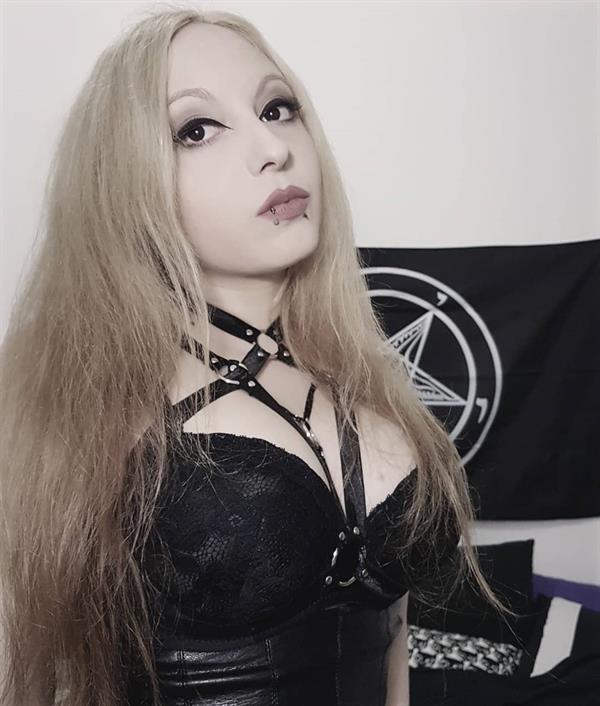Anonymous in lingerie taking a selfie