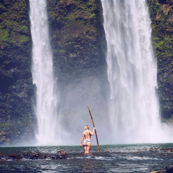 Sara Jean Underwood in a bikini