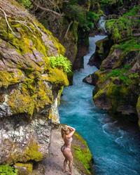Sara Jean Underwood in a bikini - ass