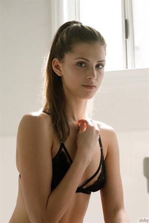 Mazzy Grace Lingerie Pictures Mazzy in Bed