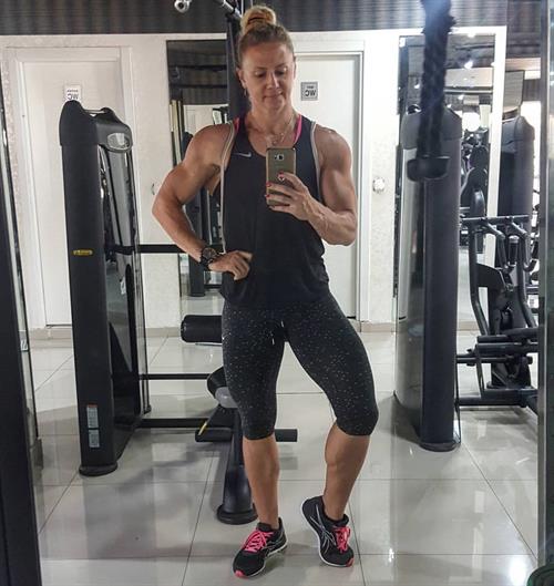 Tatiana Bulut taking a selfie