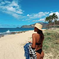 Júlia Muniz in a bikini