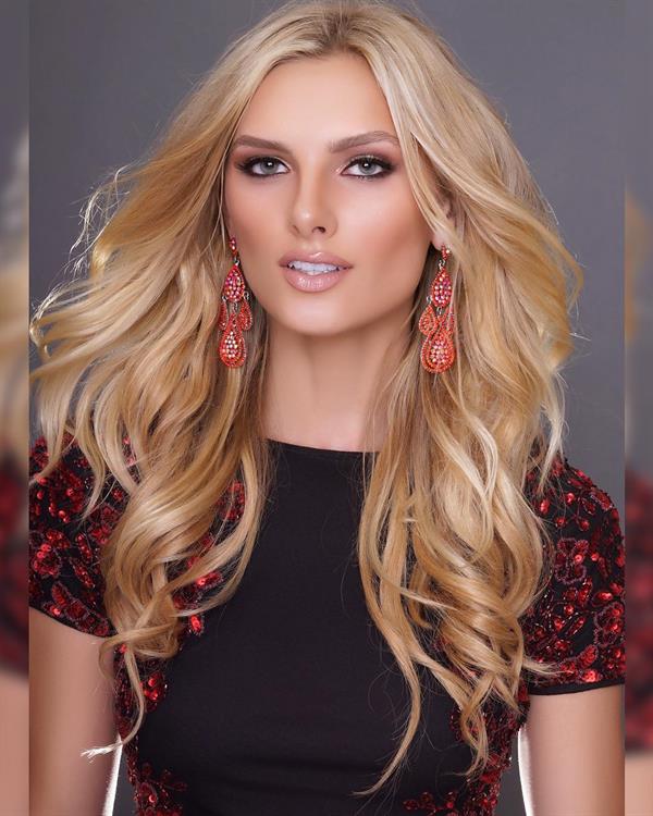 Savannah Wix