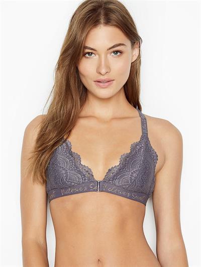 Grace Elizabeth in lingerie
