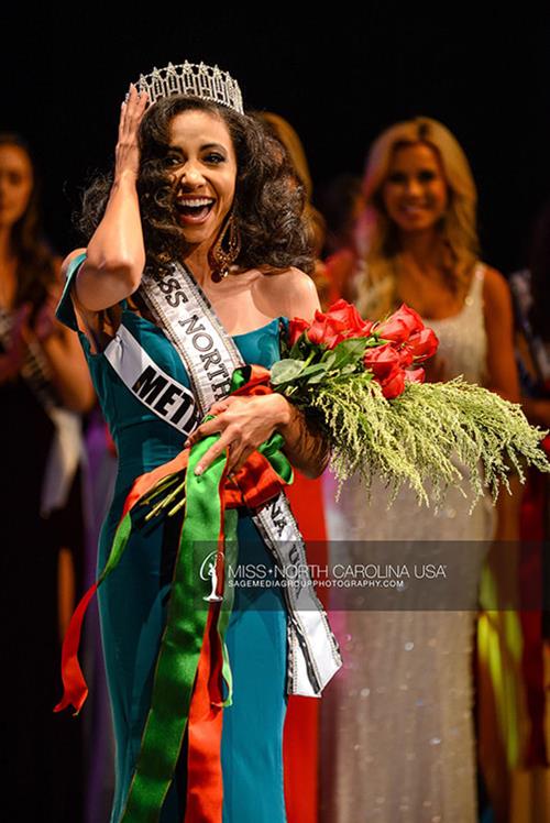 Cheslie Kryst Pictures Cheslie Kryst