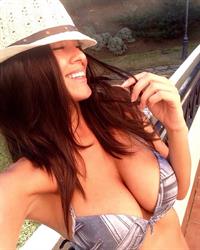 Eva Padlock taking a selfie