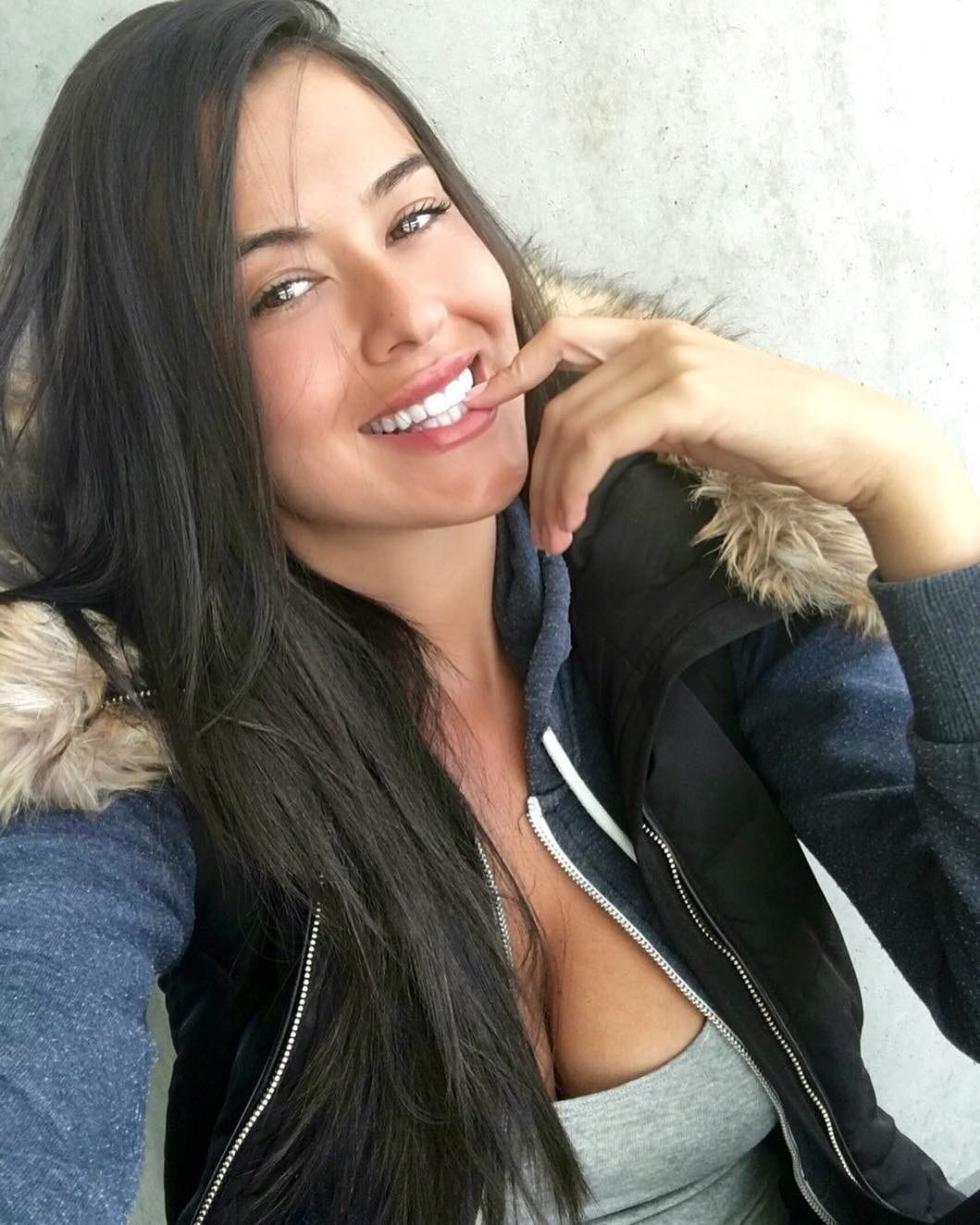 Eva Padlock taking a selfie