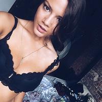 Polina Glen in lingerie taking a selfie