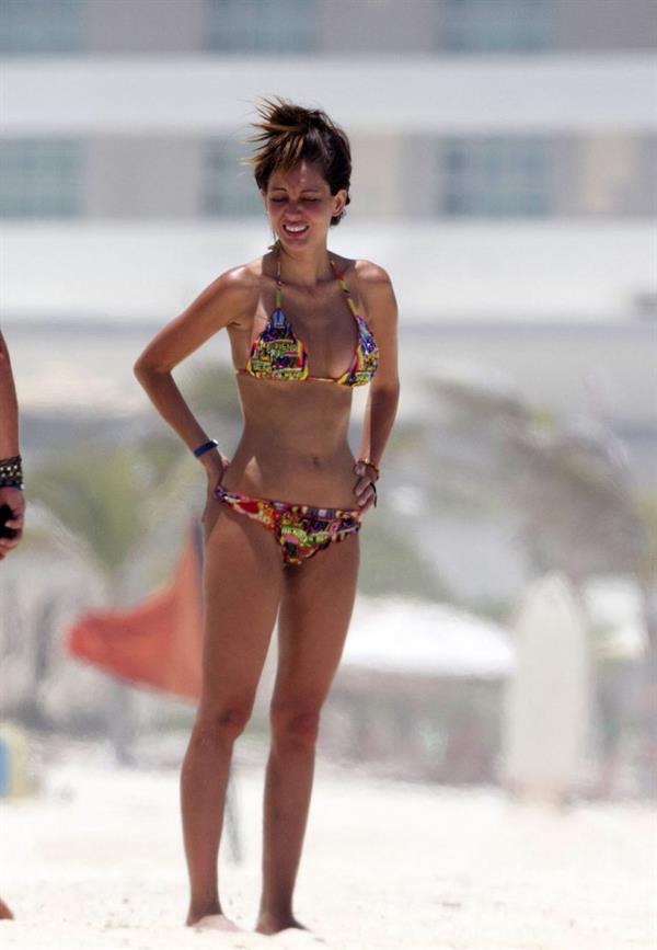Patricia Zavala sexy ass in a bikini seen at the beach by paparazzi.




