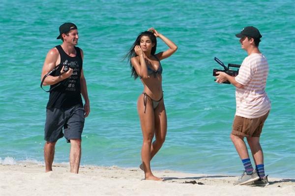 Yovanna Ventura sexy ass in a thong bikini at the beach seen by paparazzi she is Justin Bieber's ex.


