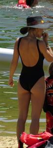 Elsa Pataky sexy ass and cleavage in a swimsuit seen by paparazzi with Chris Hemsworth.















