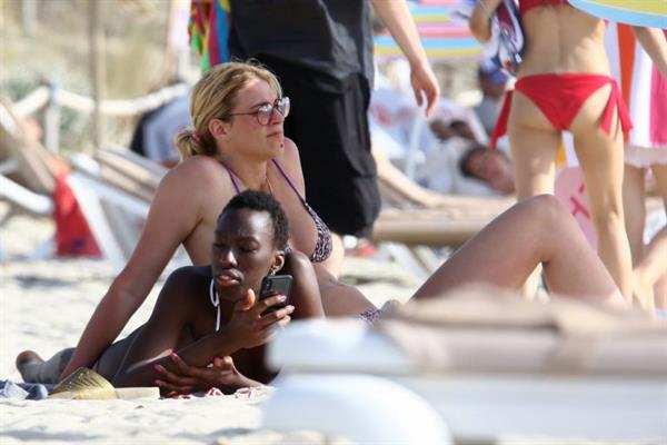 Paola Egonu caught topless at the beach with her nude boobs exposed seen by paparazzi with Francesca Piccinini and Jovana Stevanovic.



















