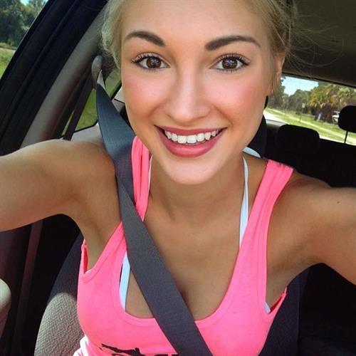 Anna Faith Carlson taking a selfie