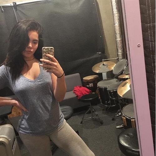 McKayla Maroney taking a selfie