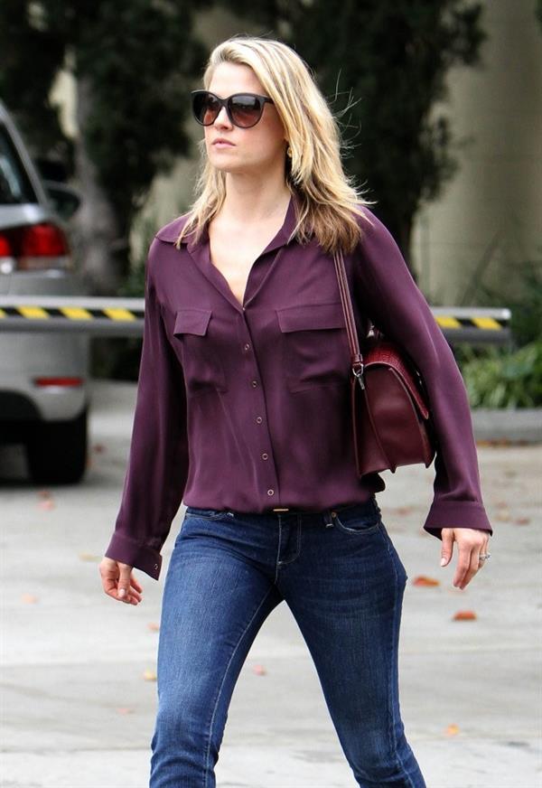 Ali Larter Purple top and jeans