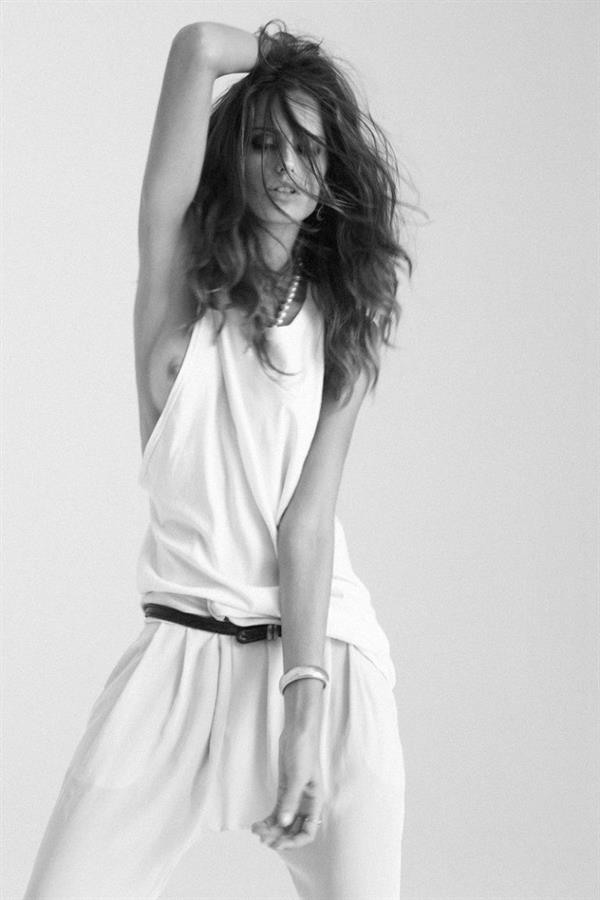 Izabel Goulart - breasts