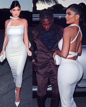 Kylie Jenner sexy ass in a tight white dress with Travis Scott at the premiere of  Look Mom I Can Fly .





































