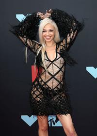 Mariahlynn braless boobs nip slips in a very revealing see through dress showing off her tits on the red carpet at the MTV VMA's seen by paparazzi.













