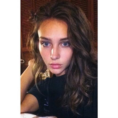 Rachel Cook taking a selfie