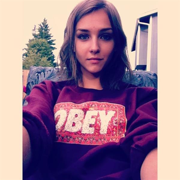 Rachel Cook taking a selfie