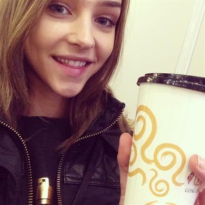 Rachel Cook taking a selfie