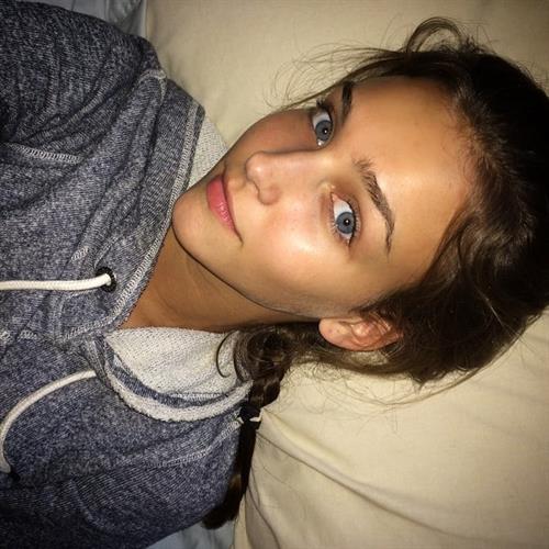 Rachel Cook taking a selfie