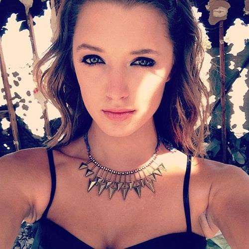 Alyssa Arce taking a selfie