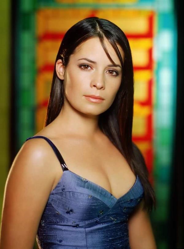 Holly Marie Combs