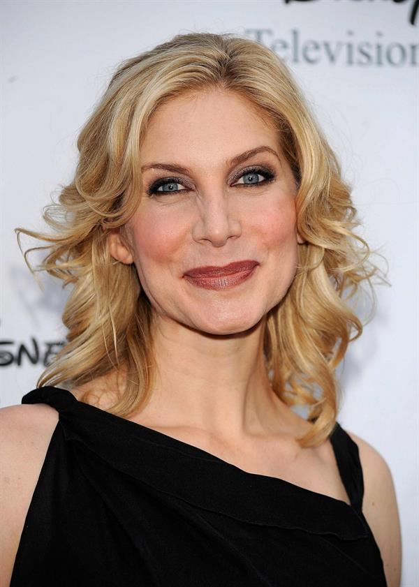 Elizabeth Mitchell