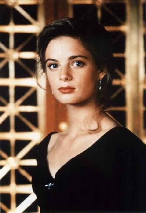 Gabrielle Anwar