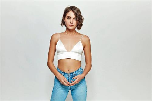 Willa Holland
