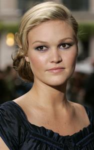 Julia Stiles