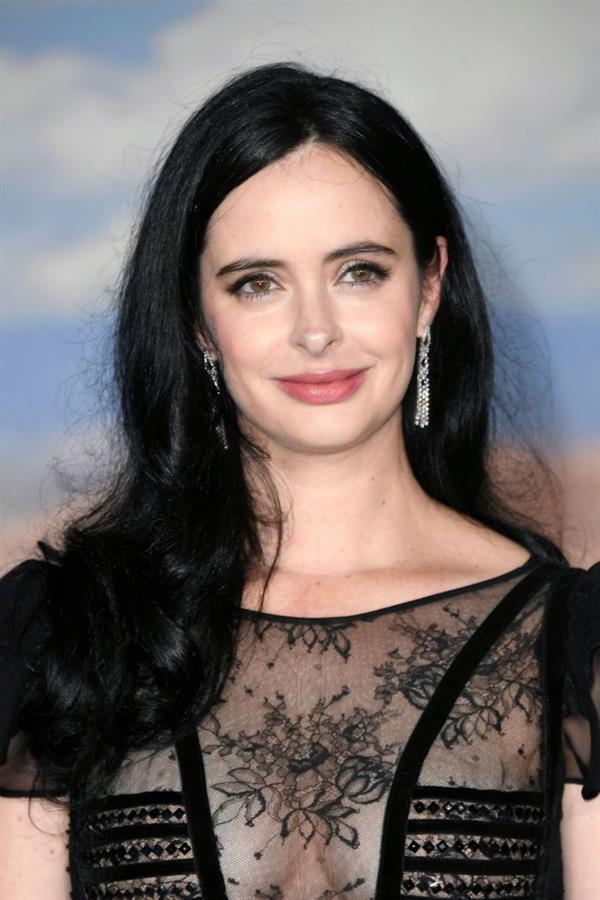 Krysten Ritter braless boobs in a see through dress showing off her tits.






















































